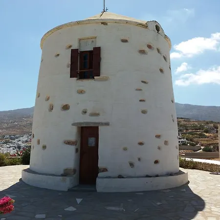 Paros Traditional Windmill 度假居 *